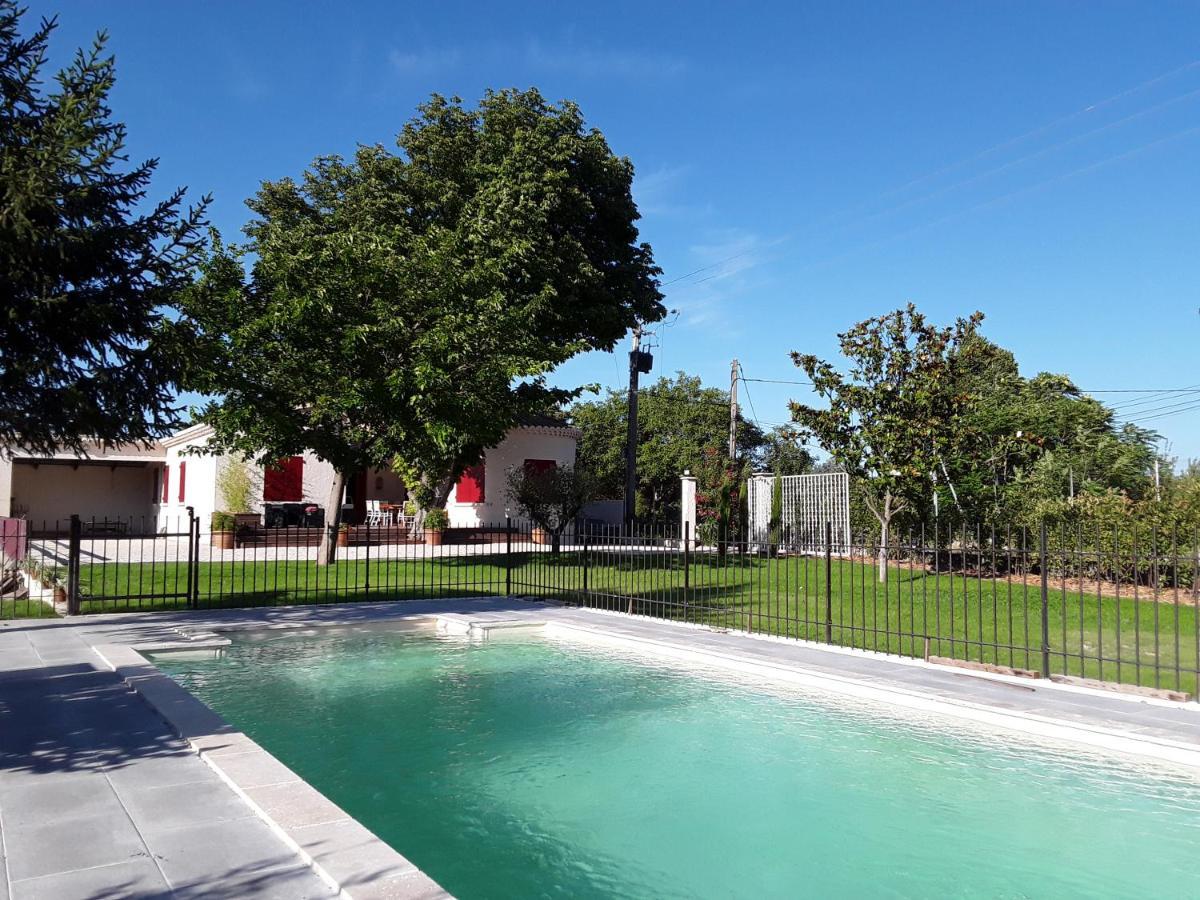 Villa La Bonbonne en Provence à Travaillan Extérieur photo